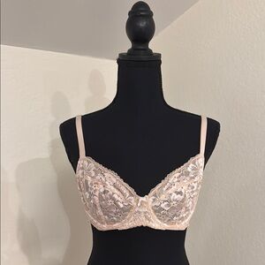 Victoria's Secret Cream Body By Victoria Unlined Demi